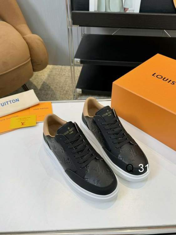 Picture of Louis Vuitton Shoes _SKULVsz38-45YF113613081